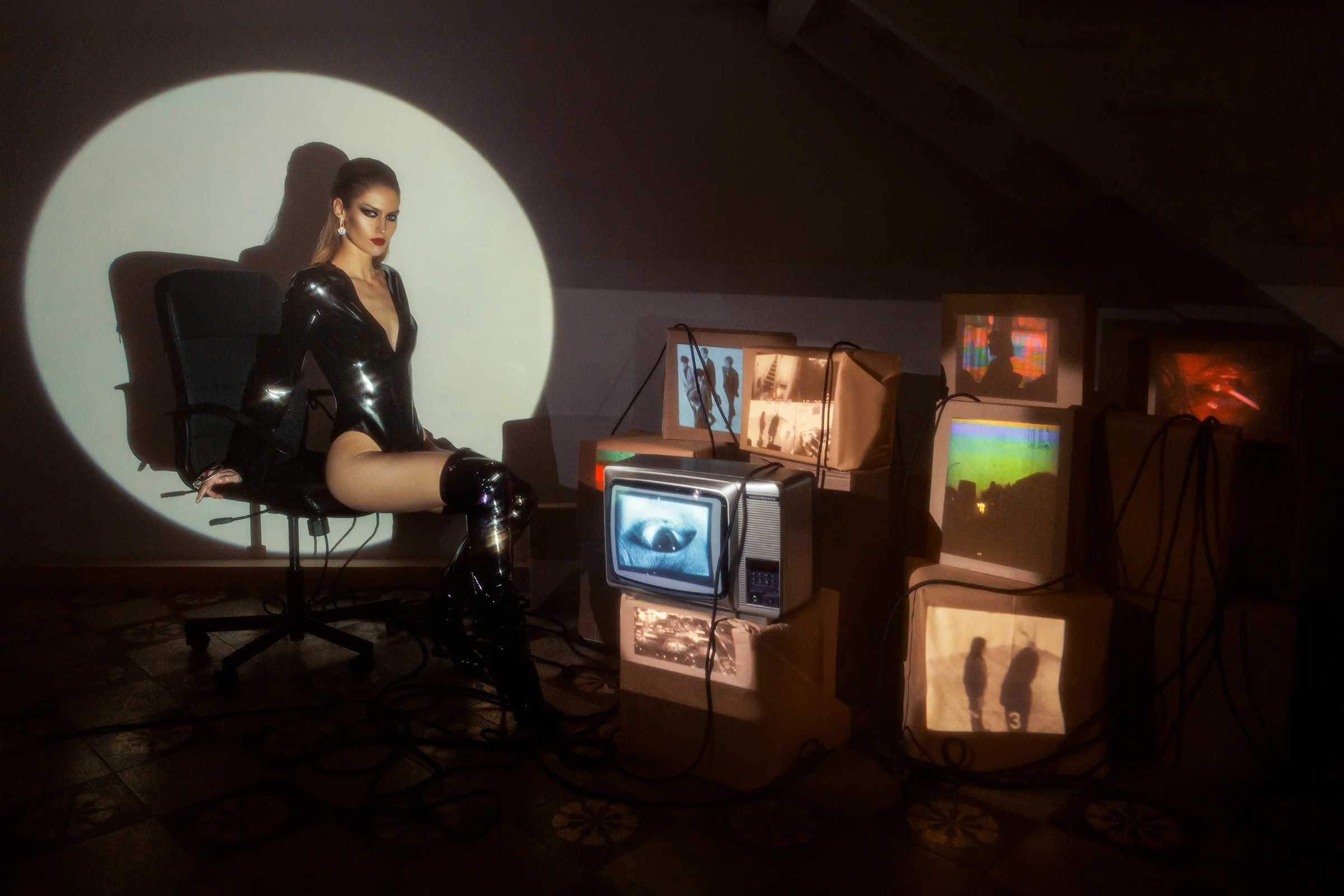 Gloria Colazzo - work - Mental Journey - L'Officiel