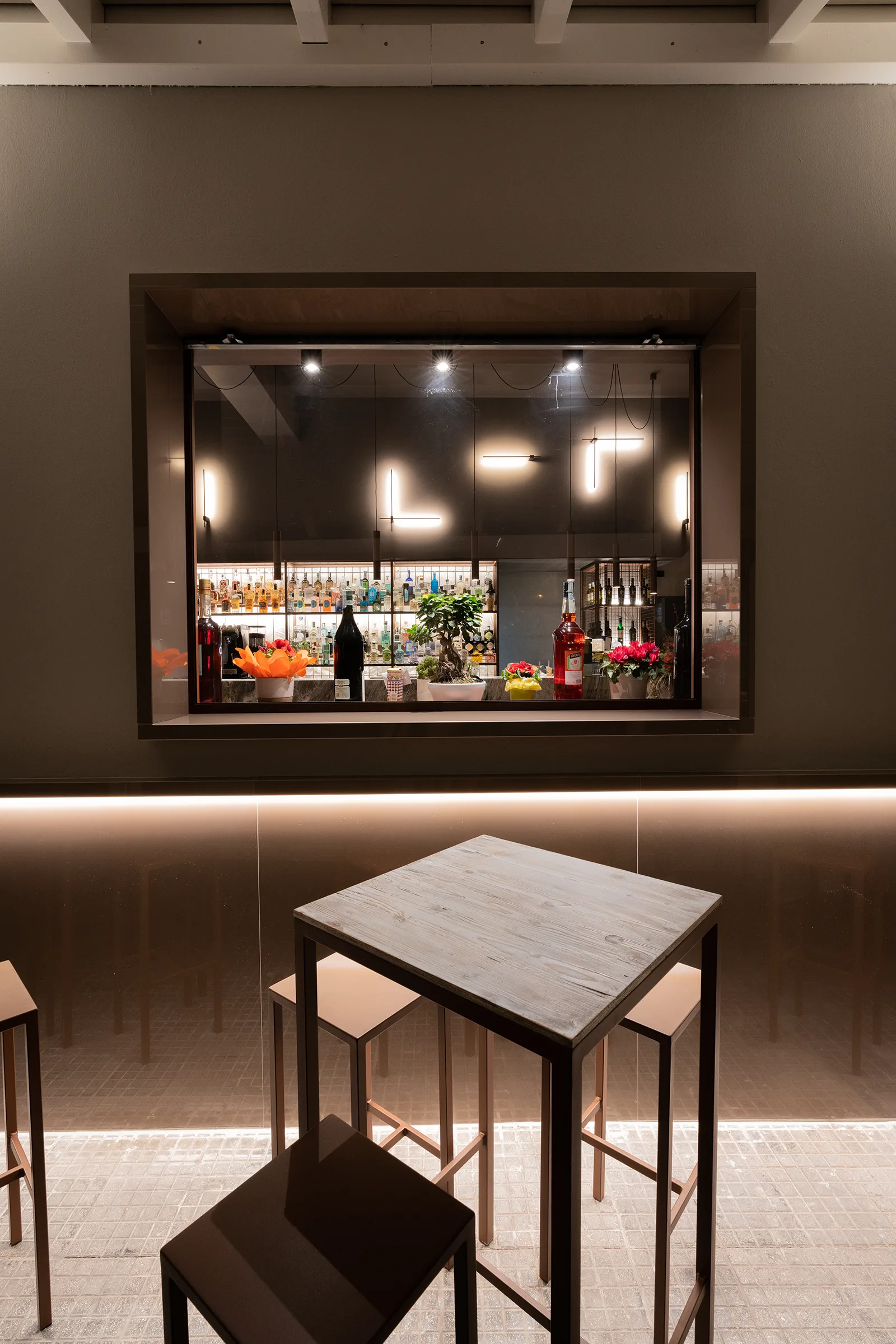 Gloria Colazzo - work - Crazy Bar